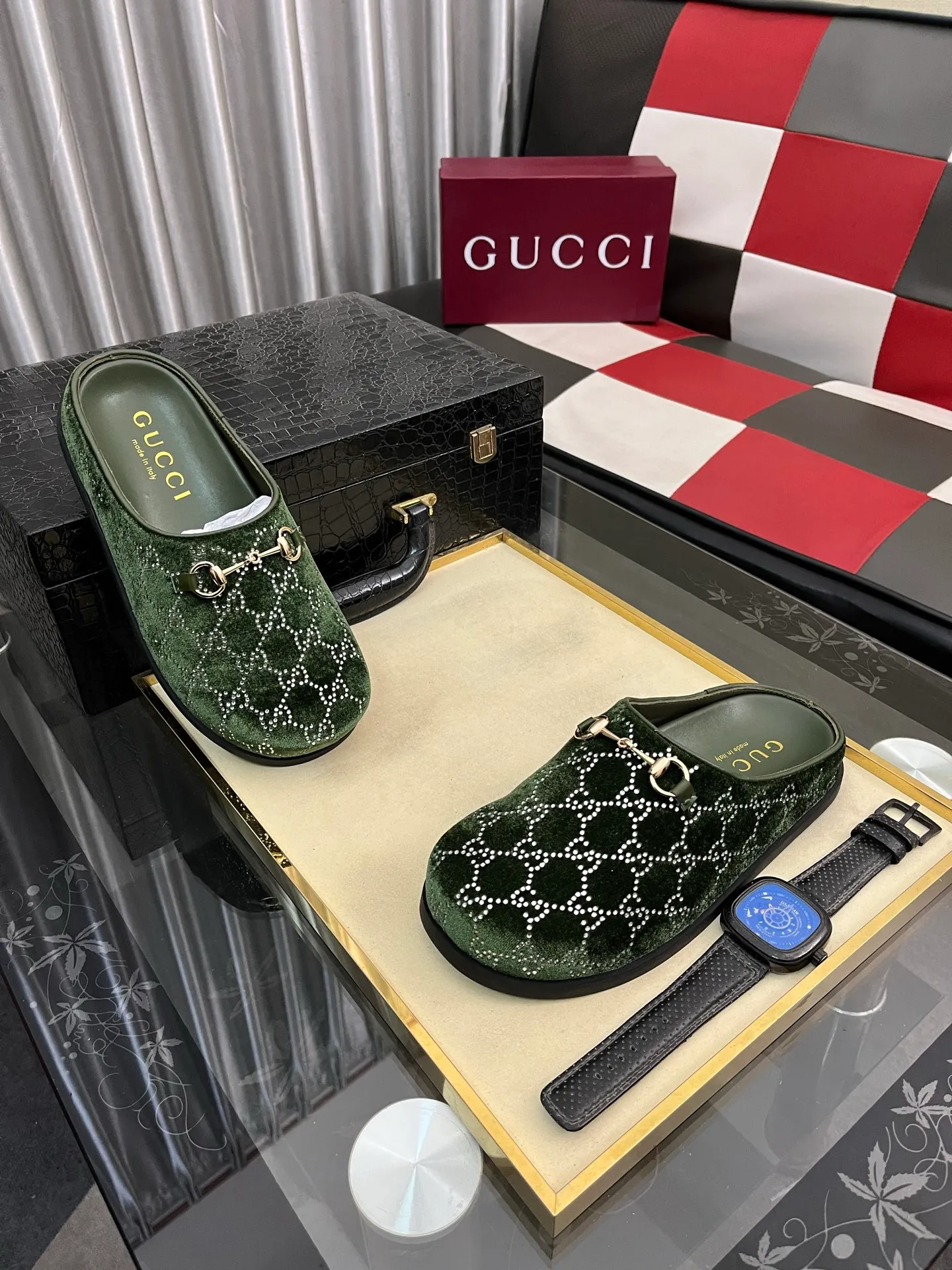 Ex-factory price: 460⌚️⌚️[Gucci] 2025 new season half-slip men's shoes, made of Italian imported first-layer frosted cowhide➕sheepskin lining, original hardware buckle, original combination of wear-resistant outsole, real shot 🎬 very comfortable on the feet, 4️⃣ colors available in sizes 38-44